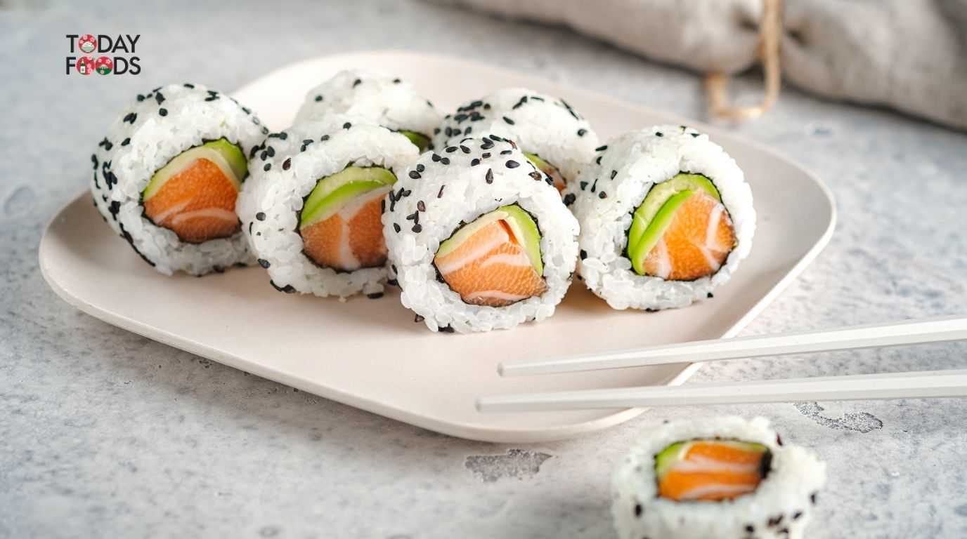 Uramaki Sushi Cá
