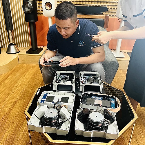 Phân biệt loa B&O Beolit 20 hàng giả - kém chất lượng, những bí ẩn bên trong mạch điện của loa nhái