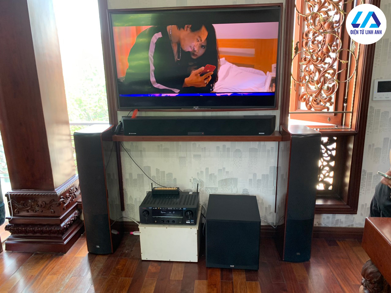 Lắp đặt hoàn thiện dàn karaoke có giá trị 75 triệu đồng (Apmly Denon DRA - 800H, JBL LS60, Sub Syage A120P và Micro Mi30s)