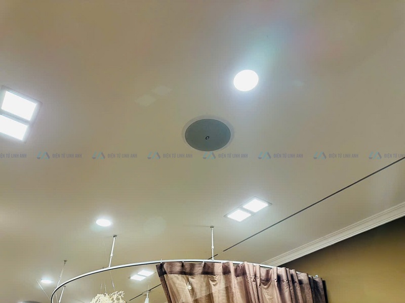 Lắp đặt hệ thống loa âm trần cho khách hàng tại Hà Nội