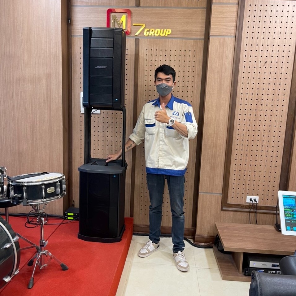 Lắp đặt hoàn thiện dàn âm thanh trình diễn Bose F1 trị giá 86 triệu đồng