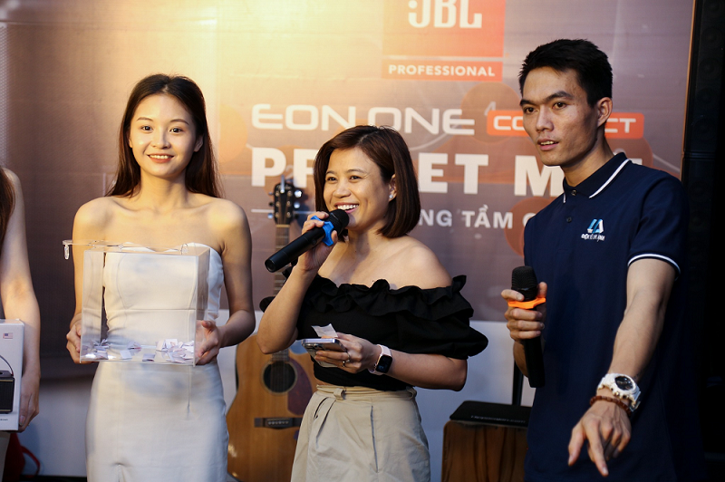 Điện tử Linh Anh tổ chức thành công sự kiện Minishow Acoustic tại Hà Nội