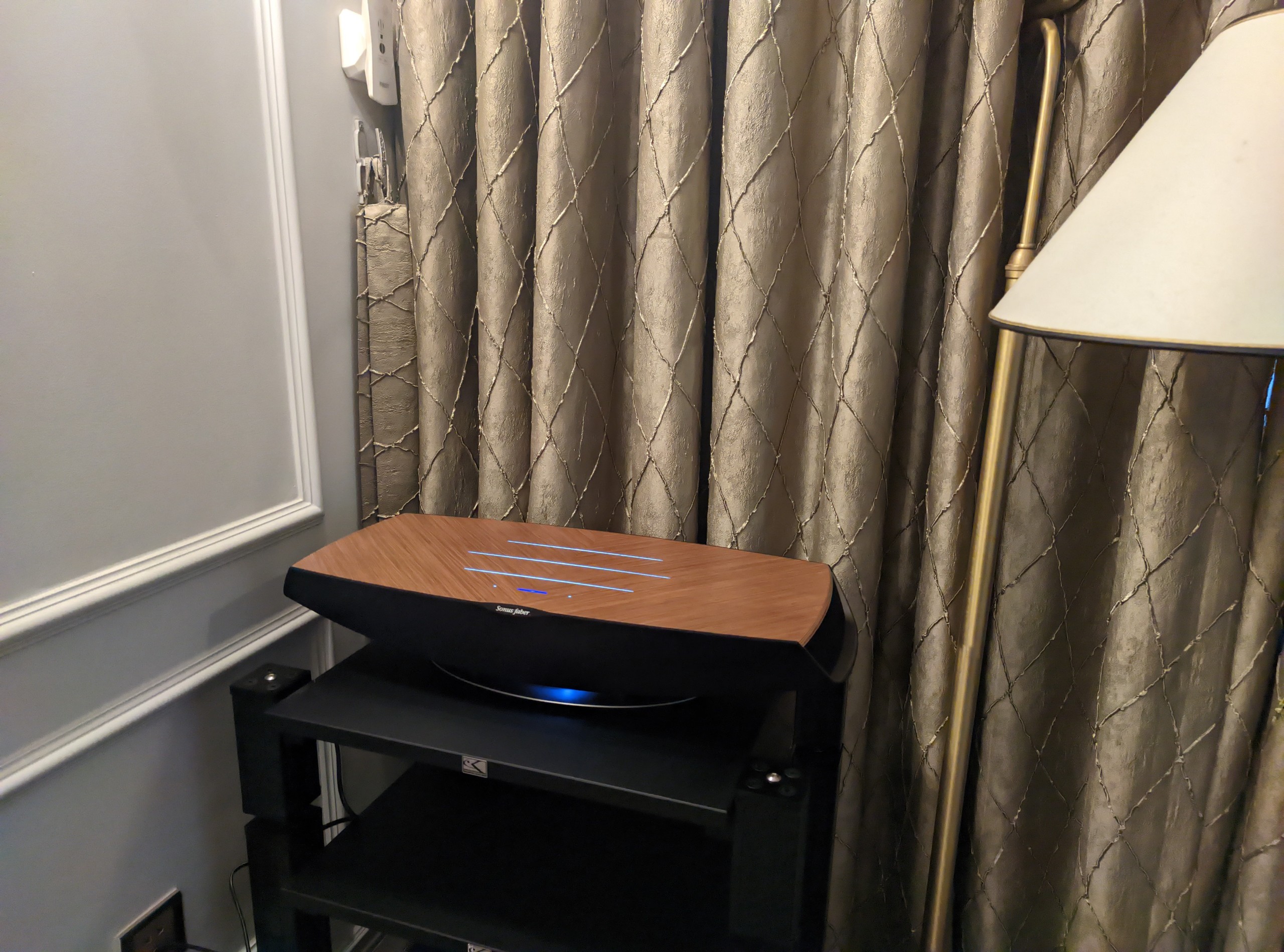 Lắp đặt hoàn thiện loa nghe nhạc Hi-end không dây thế hệ mới đến từ nước Ý