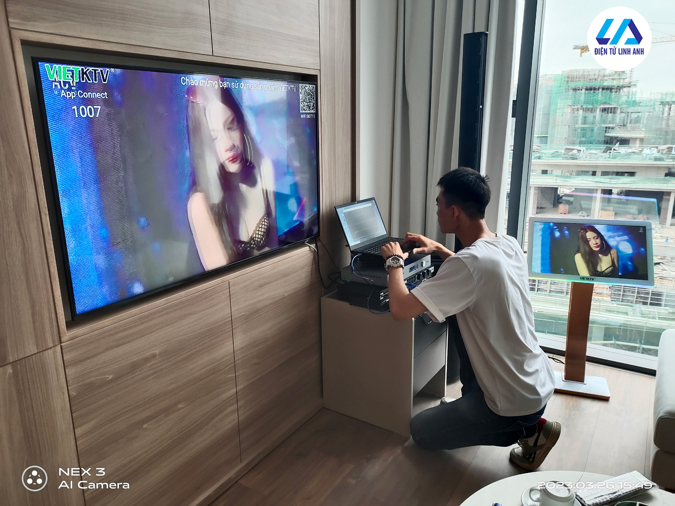 Lắp đặt hoàn thiện dàn âm thanh karaoke giá trị hơn 90 triệu đồng (loa Bose L1 Pro16, Vang JBL Kx180, Micro VM300, màn Viet KTV, Quản lý nguồn Mk P9 Max, Micro Z1 pro)