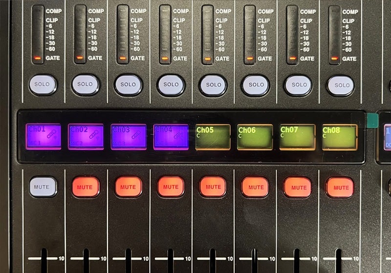 Bàn mixer Midas M32R