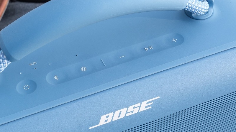 bảng điều khiển của loa bose soundlink max