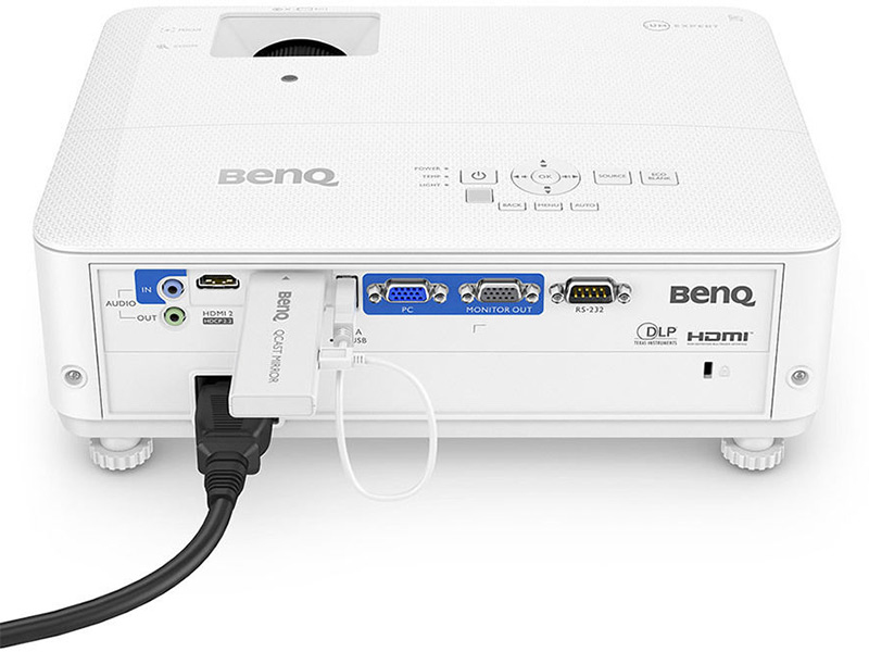 Máy chiếu BenQ TH685 kết nối