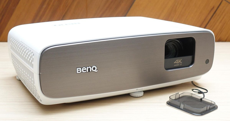 Máy chiếu BenQ W2700 cao cấp