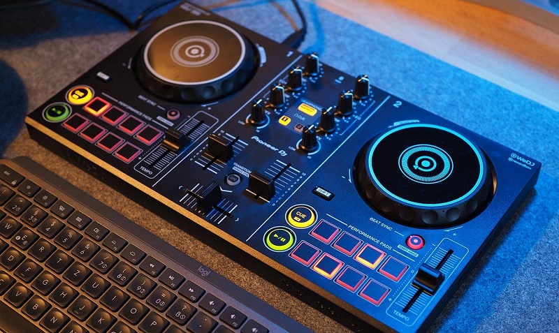 bàn dj cho người mới 