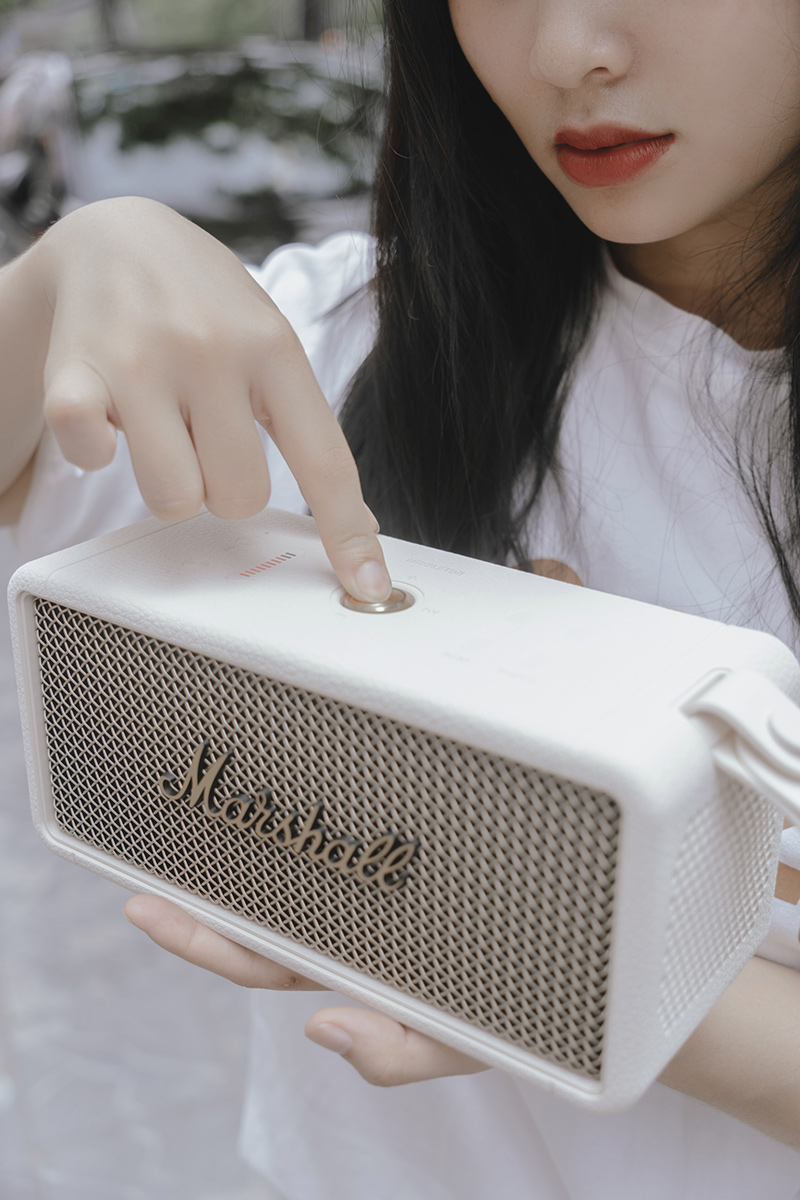 marshall middleton loa di động nhỏ gọn