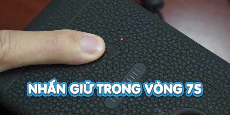 cách reset loa marshall middleton