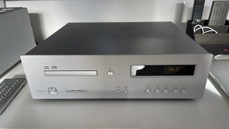 cấu hình của Đầu CD Luxman D-03X