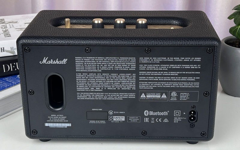 chất liệu loa Marshall Acton 2