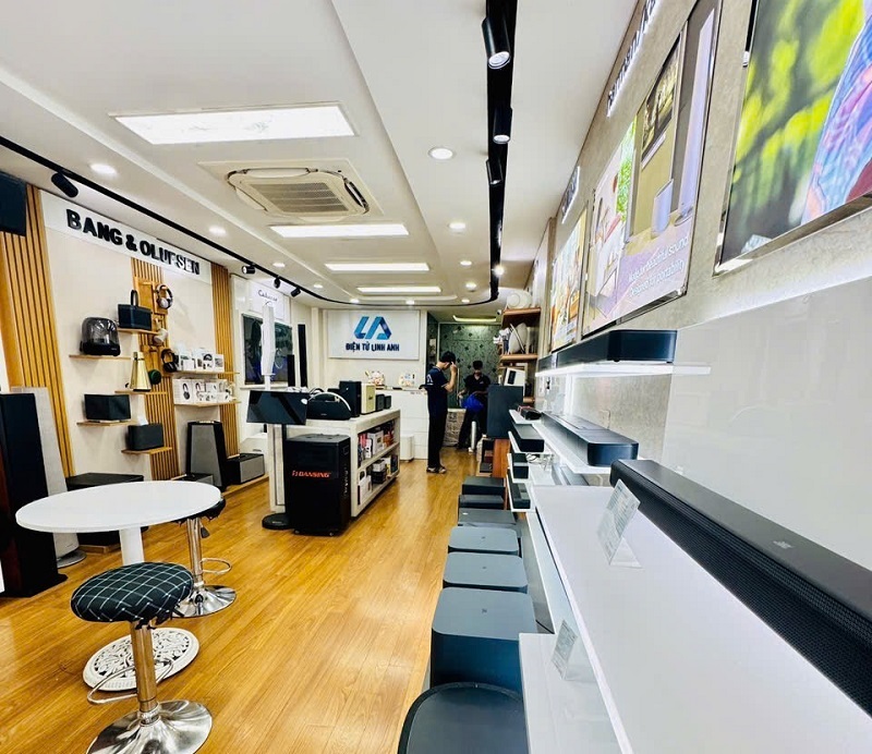 chi nhánh điện tử linh anh tại cầu giấy