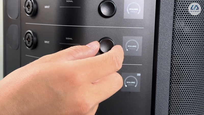 chỉnh âm lượng trên bose s1 pro +