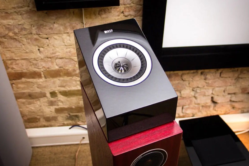 củ loa kef r8a meta