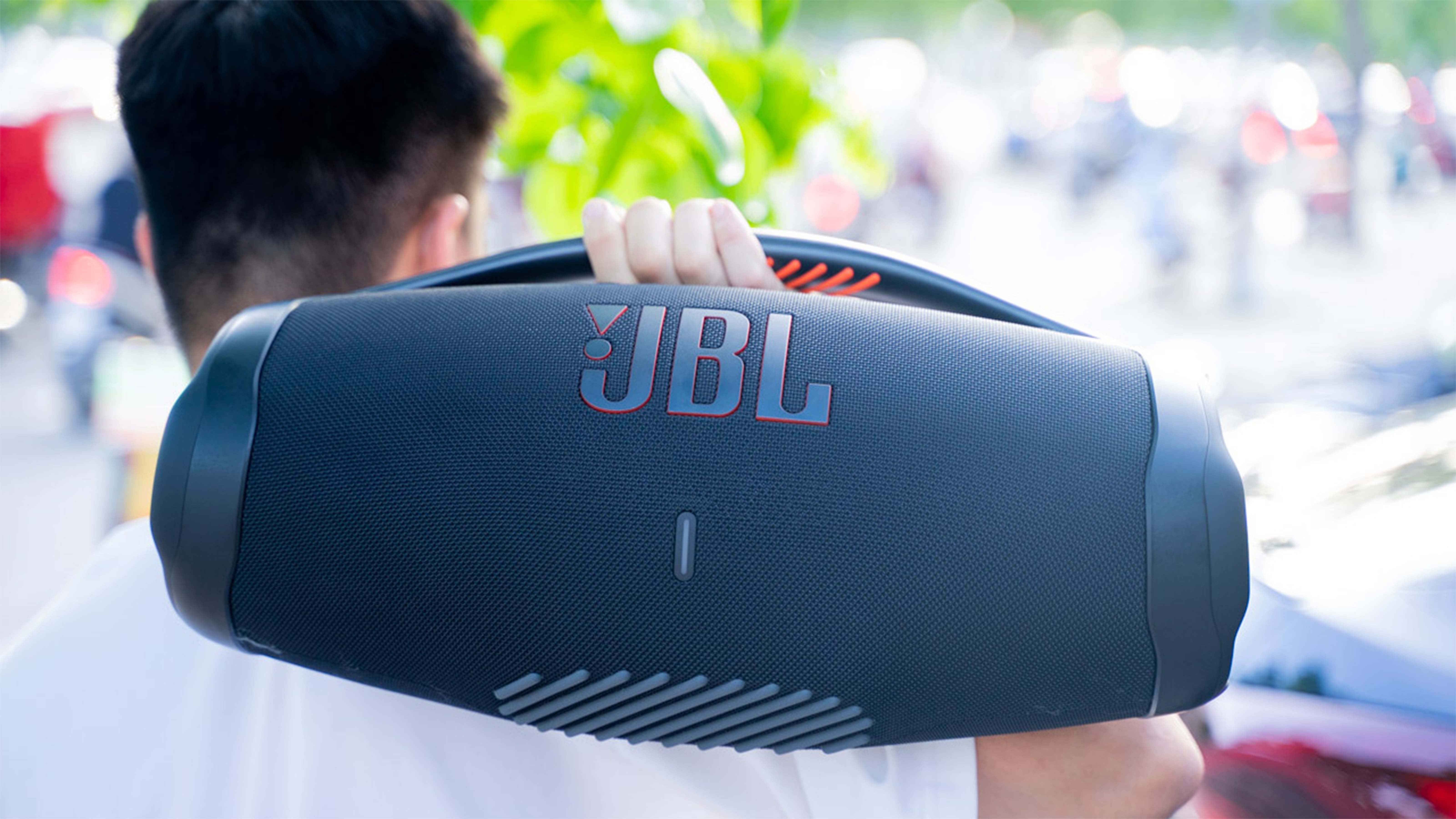 chất âm JBL Bombox 3