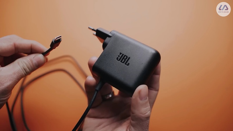 đánh giá jbl xtreme 4 và so sánh jbl xtreme 3 hỗ trợ sạc nhanh