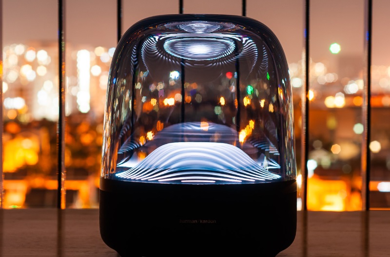 đèn trên loa harman kardon aura studio 3