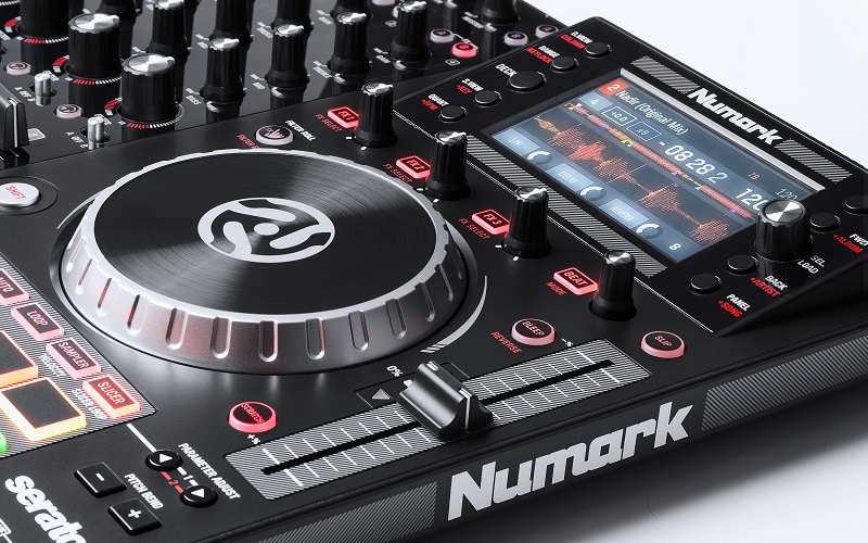 giao diện của Bàn DJ Numark NVII