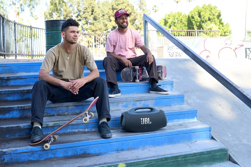 dung lượng pin của boombox 4