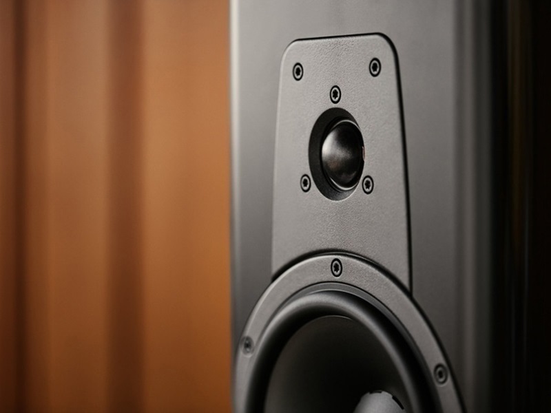 Loa Dynaudio Contour 20i