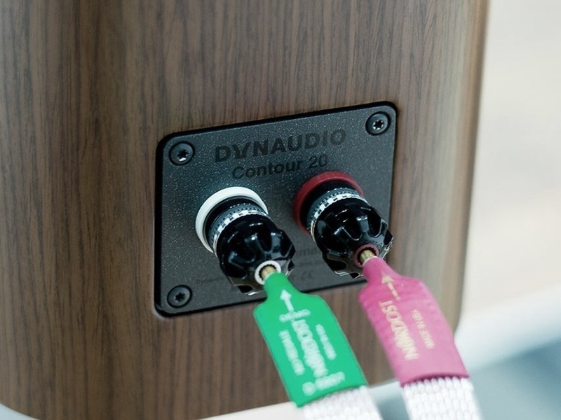 Loa Dynaudio Contour 20i phối ghép