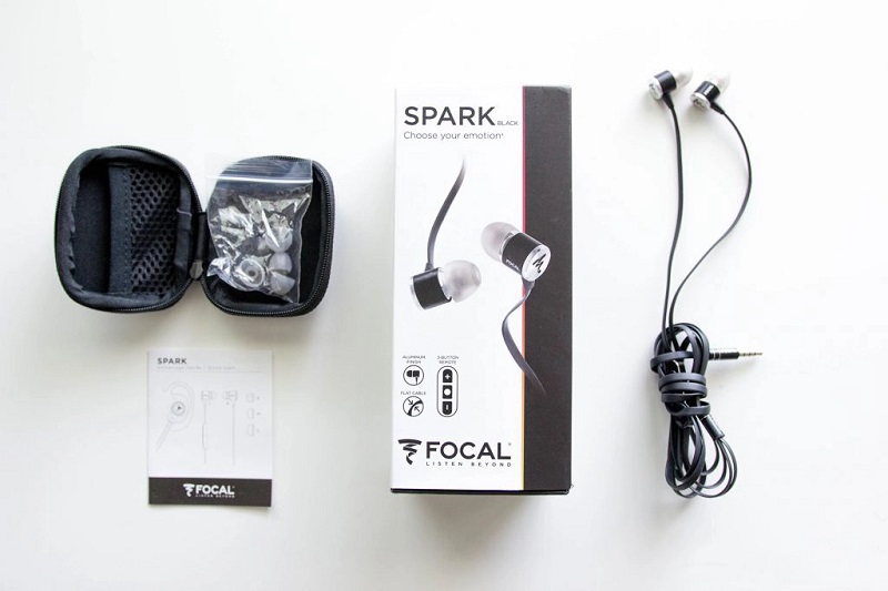 Tai nghe Focal Spark phụ kiện đi kèm