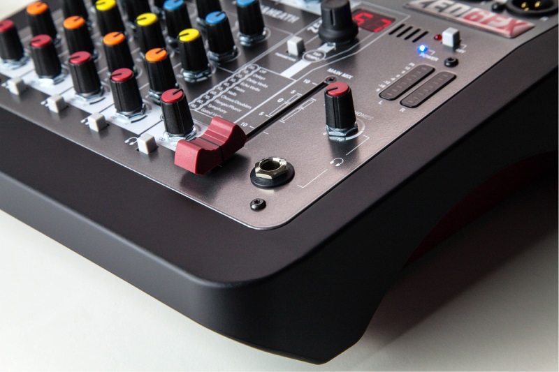 hiệu suất của mixer allen heath zed-6fx