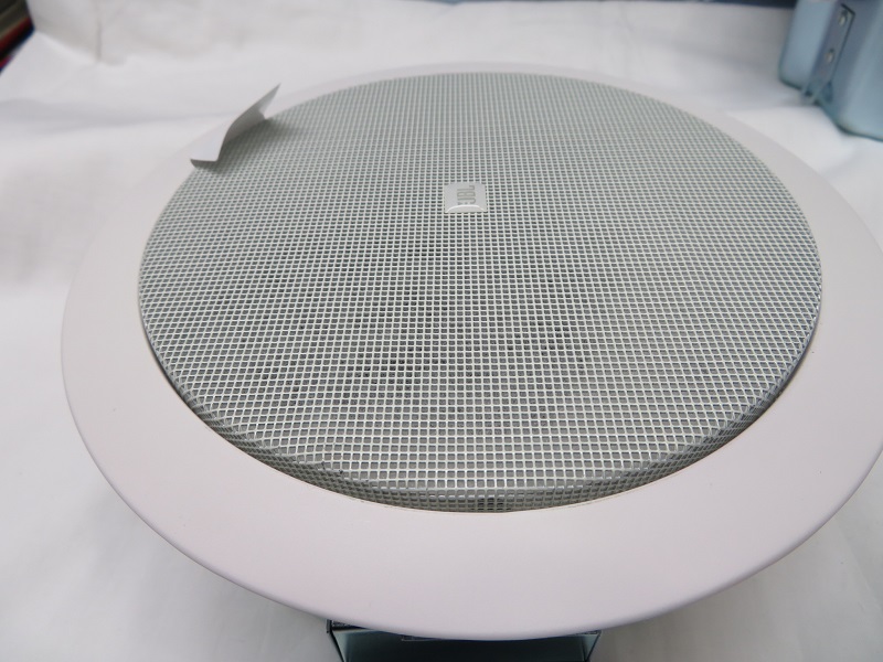Loa JBL Control 24CT Micro - linh hoạt ứng dụng thực tế
