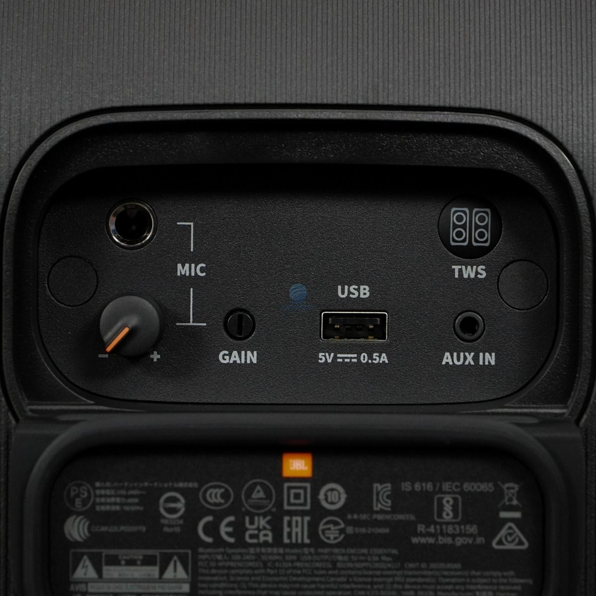 kết nối loa JBL Partybox Encore Essential 