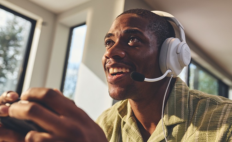 jbl quantum 100m2 tai nghe chất lượng cao