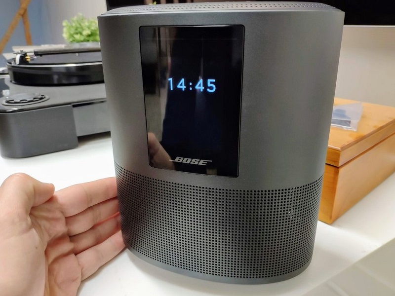 loa bose home speaker 500 màn hình