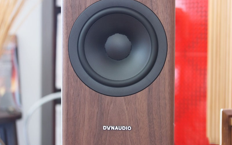 Lắp đặt loa Dynaudio Evoke 50