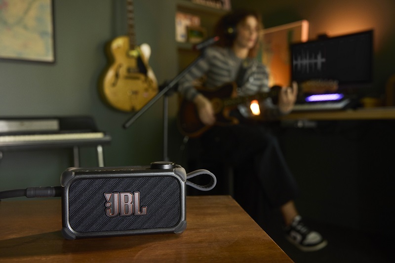 loa jbl bandbox solo tích hợp pin