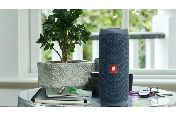 có nên mua loa JBL flip 5 không