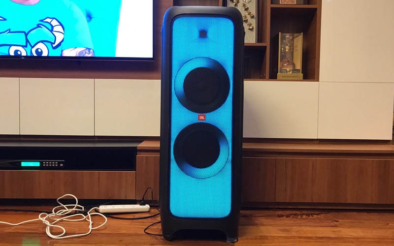 loa jbl partybox 1000