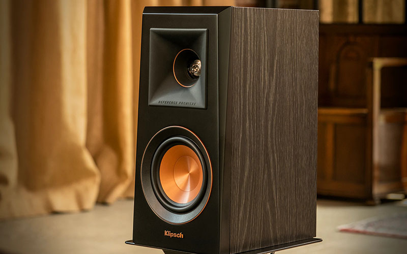 Loa Klipsch RP-500M II có thiết kế nhỉ gọn