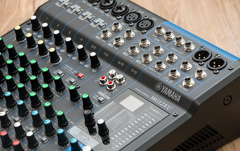 Mixer Yamaha MG12XU thiết kế