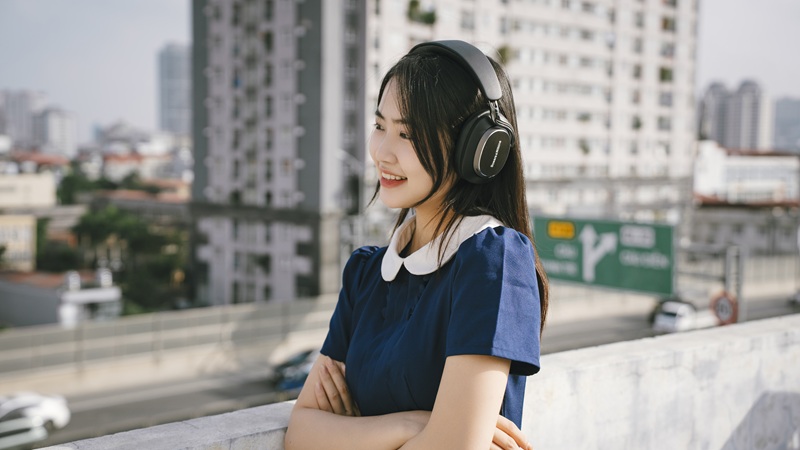 tai nghe bowers wilkins px8 s2