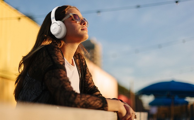tai nghe jbl tune 780nc