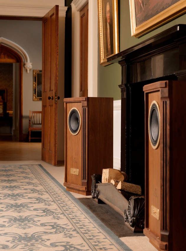 Loa bookshelf Tannoy Turnberry GR