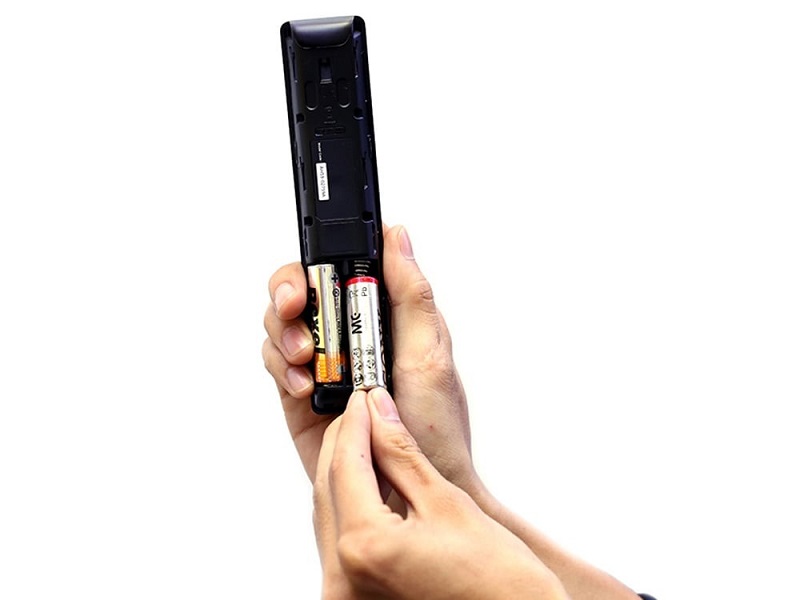 thay pin remote loa soundbar