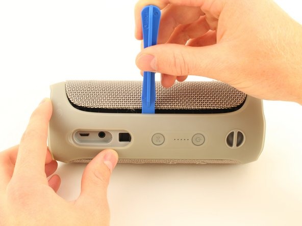 Thay thế cổng USB cho loa USB JBL Flip 4 tại nhà