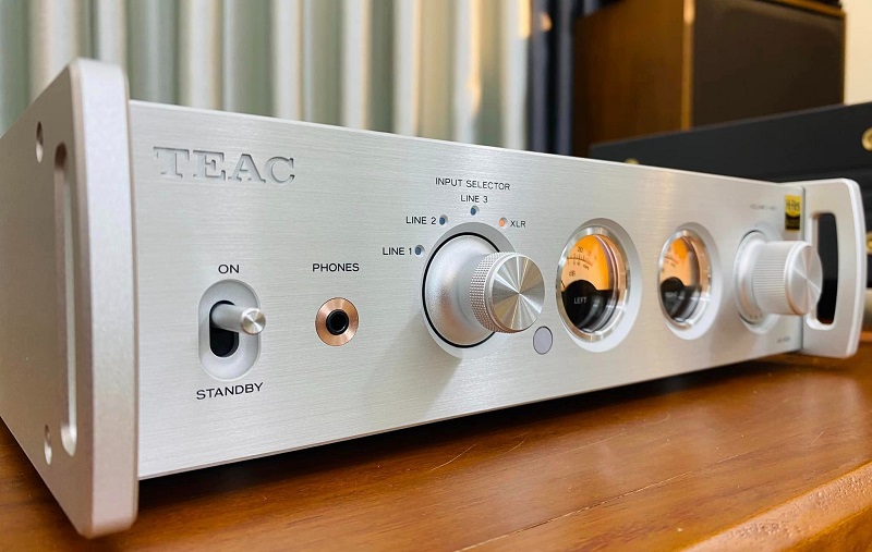 thiết kế amply teac ax-505