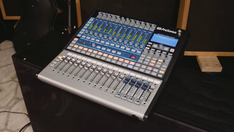 thiết kế mixer studiolive clsc1602