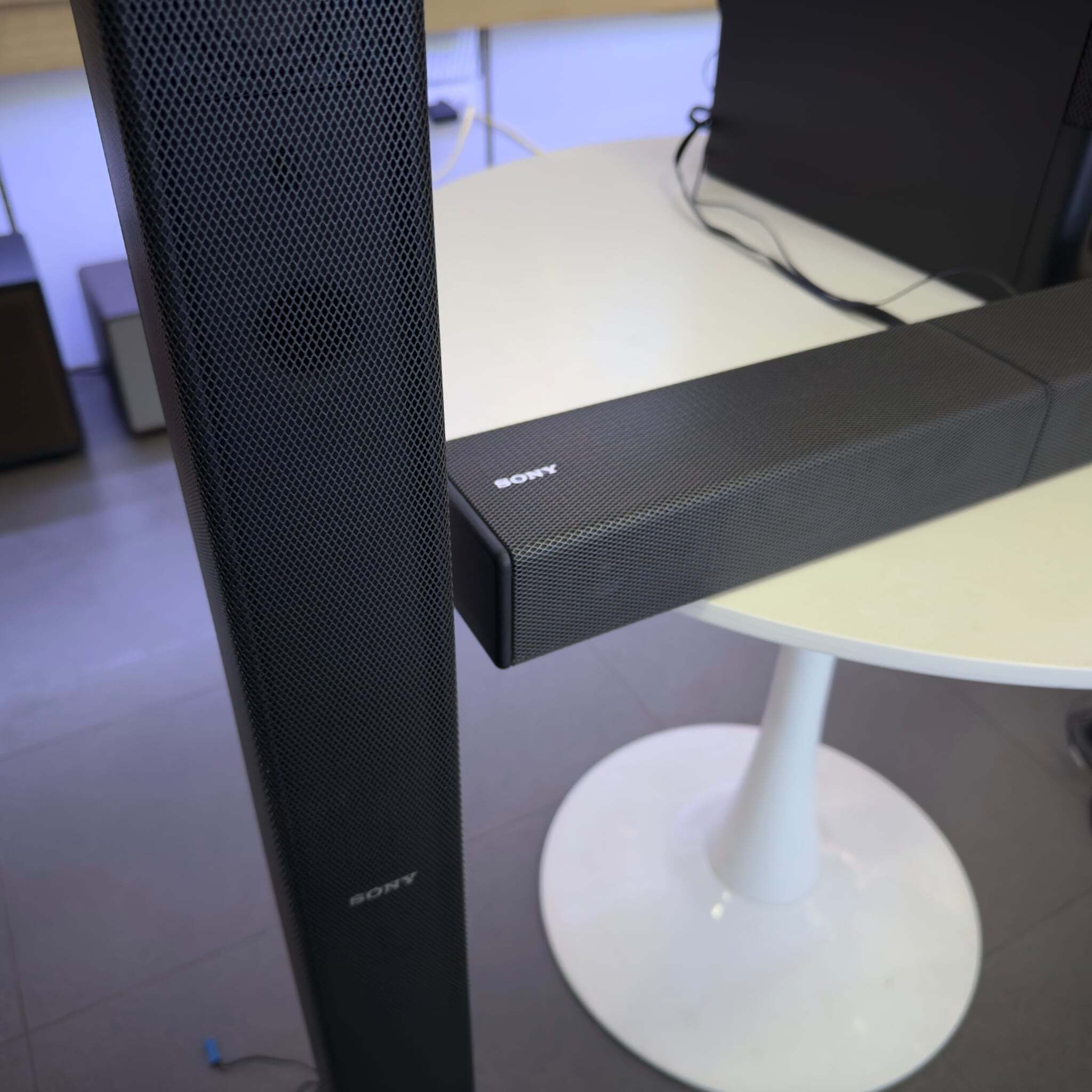 Loa soundbar Sony HT-S700RF Likenew