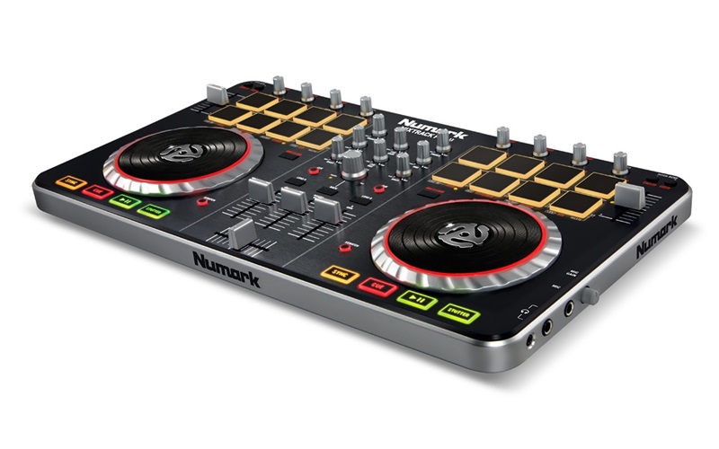 Bàn DJ Numark Mixtrack Pro II