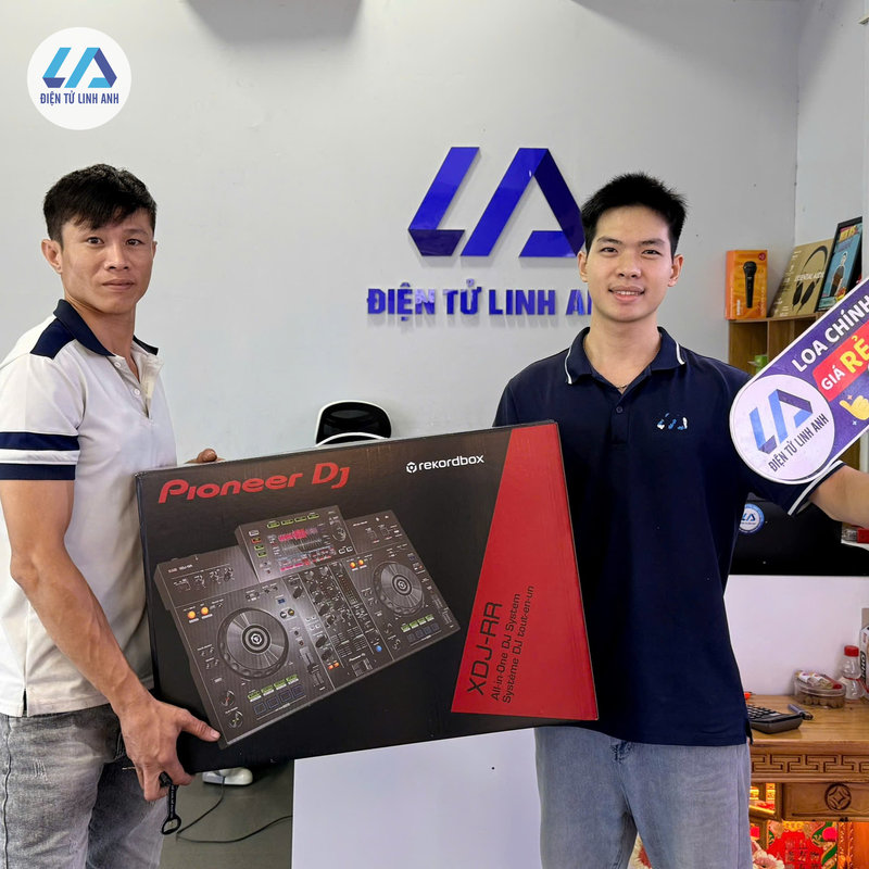Bàn DJ Pioneer XDJ-RR