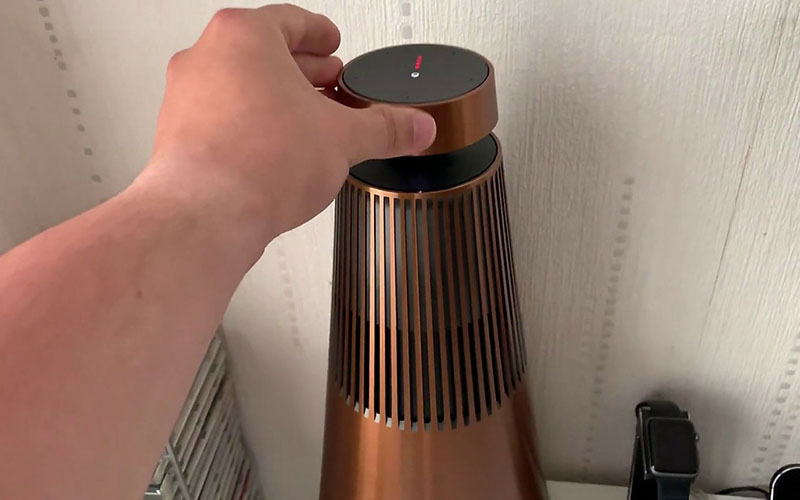 Loa Bang & Olufsen BeoSound 2